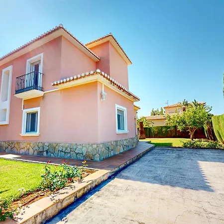 Villa Cuatro Soles En Con Piscina Privada Y Jardín By Family Homes Dénia